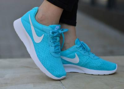 Nike Tanjun BR 833677-410 Nike Tanjun BR 833677-410
