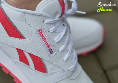 Reebok CL Leather Reflect GS V70195 Reebok CL Leather Reflect GS V70195