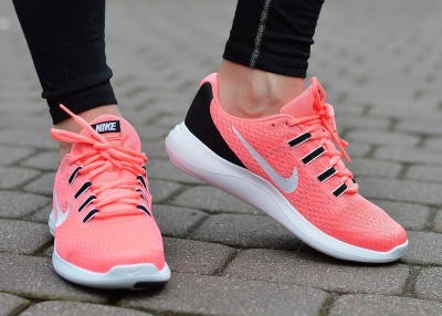 Nike LunarConverge GS 869965-600 Nike LunarConverge GS 869965-600