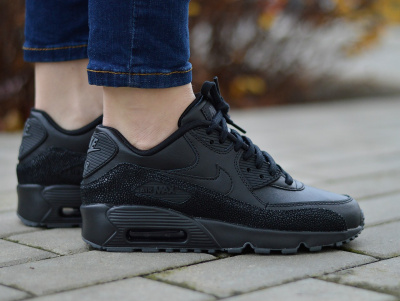 Nike Air Max 90 SE LTR GS 859560-002 Nike Air Max 90 SE LTR GS 859560-002