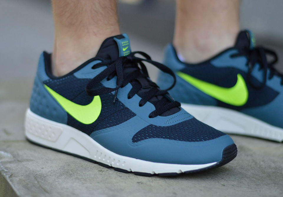 Nike Nightgazer LW SE 902818-002 Nike Nightgazer LW SE 902818-002