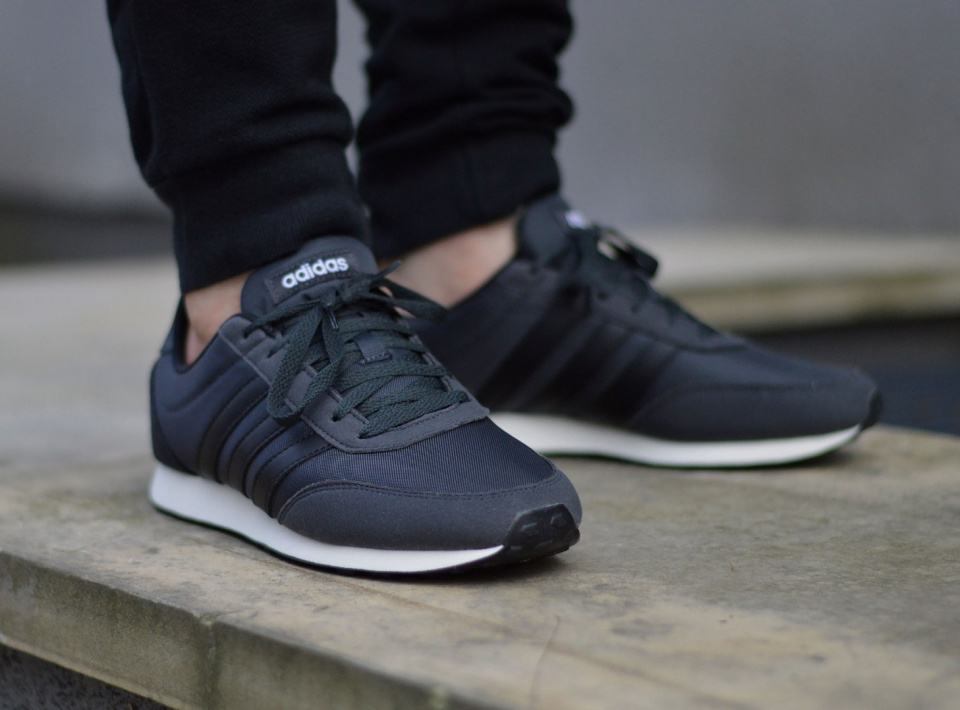 Adidas V Racer 2.0 B75799 Adidas V Racer 2.0 B75799