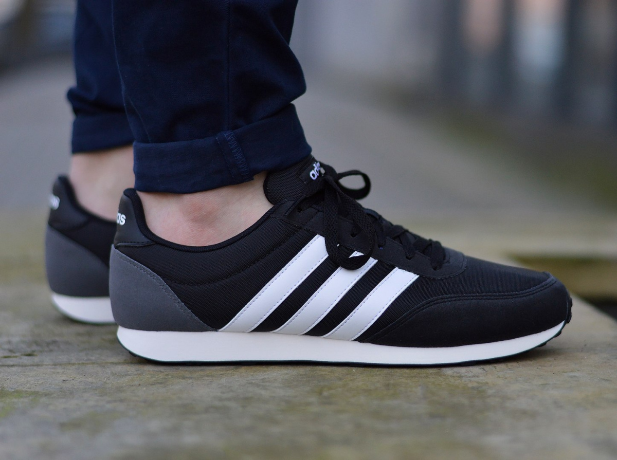 adidas schuhe v racer