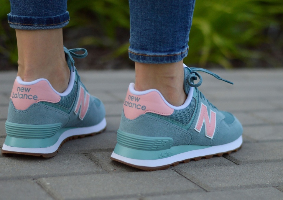 New Balance WL574FLB New Balance WL574FLB