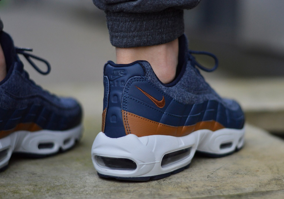 Nike Air Max 95 Premium 538416-403 Nike Air Max 95 Premium 538416-403