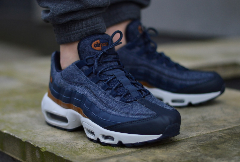 Nike Air Max 95 Premium 538416-403 Nike Air Max 95 Premium 538416-403