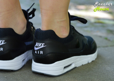 Nike Air Max 1 Ultra 704993-009 Nike Air Max 1 Ultra 704993-009