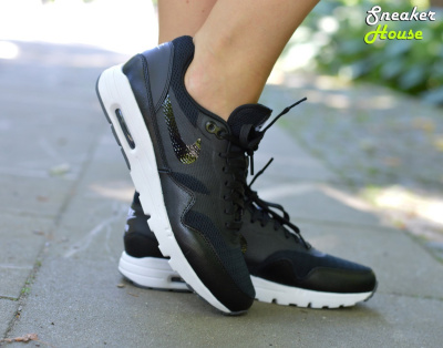 Nike Air Max 1 Ultra 704993-009 Nike Air Max 1 Ultra 704993-009
