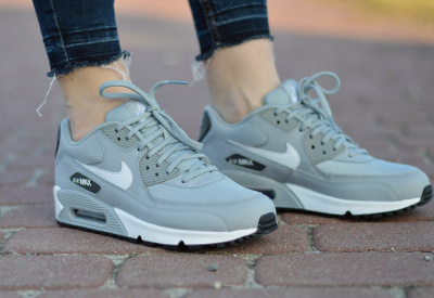 Nike Air Max 90 325213-048 Nike Air Max 90 325213-048