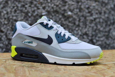 Nike Air Max 90 Essential 537384-105 Nike Air Max 90 Essential 537384-105