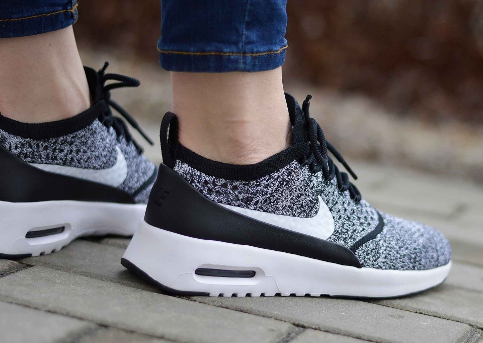 Nike Air Max Thea Ultra Flyknit 881175-001 Nike Air Max Thea Ultra Flyknit 881175-001
