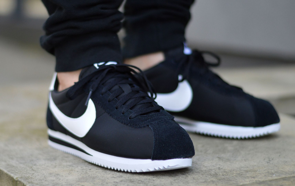 Nike Classic Cortez Nylon 807472-011 Nike Classic Cortez Nylon 807472-011