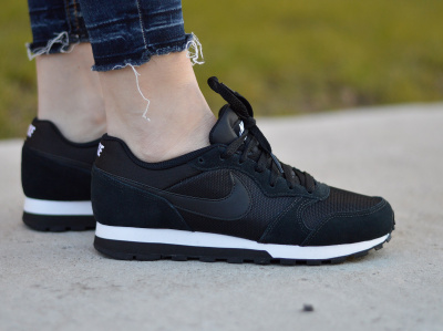 Nike MD Runner 2 749869-001 Nike MD Runner 2 749869-001