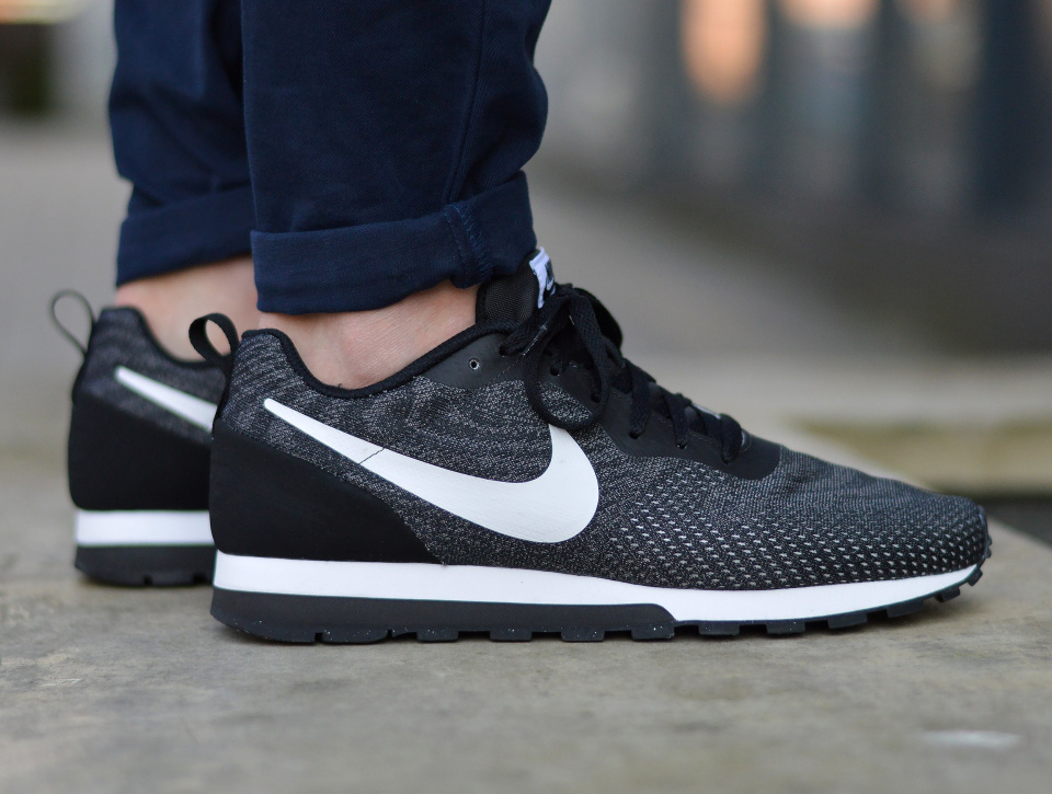 Nike MD Runner 2 Eng Mesh 916774-004 Nike MD Runner 2 Eng Mesh 916774-004