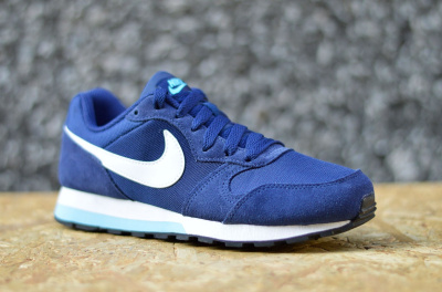 Nike MD Runner 2 GS 807319-403 Nike MD Runner 2 GS 807319-403