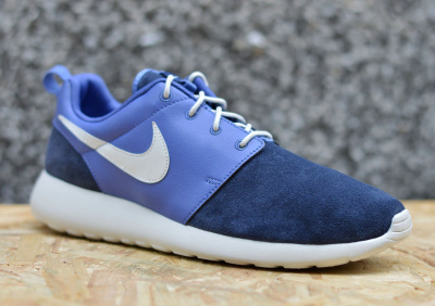 Nike Rosherun Premium 525234-401 Nike Rosherun Premium 525234-401