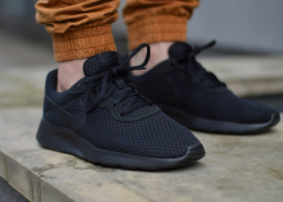 Nike Tanjun 812654-001 Nike Tanjun 812654-001
