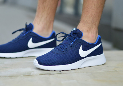 Nike Tanjun 812654-414 Nike Tanjun 812654-414