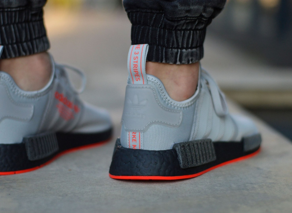 Adidas NMD R1 F35882 Adidas NMD R1 F35882