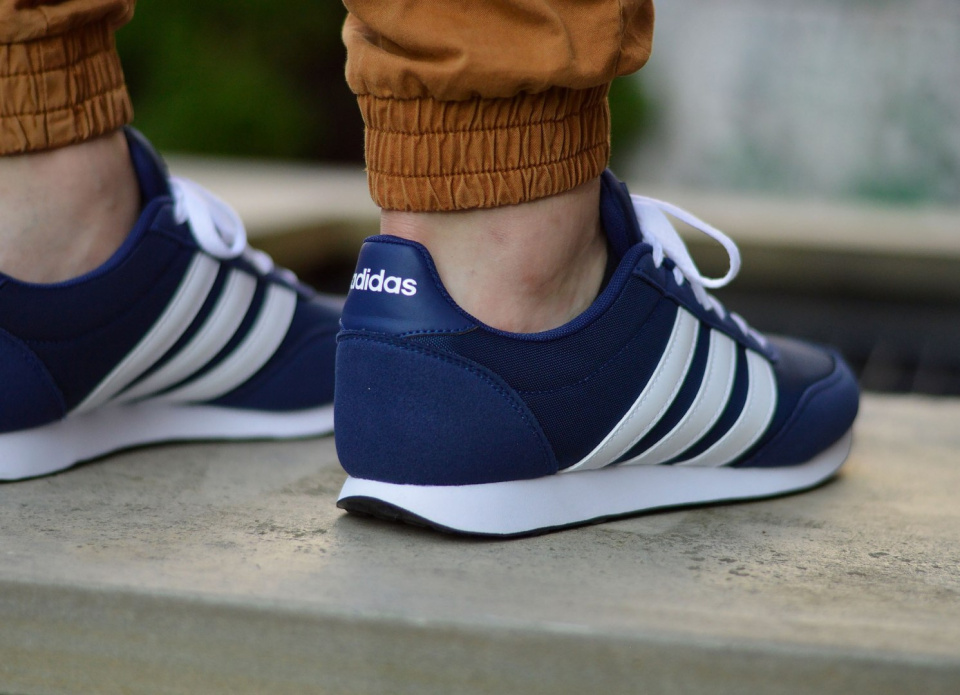 Adidas V Racer 2.0 B75795 Adidas V Racer 2.0 B75795