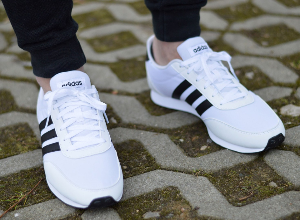 Adidas V Racer 2.0 B75796 Adidas V Racer 2.0 B75796