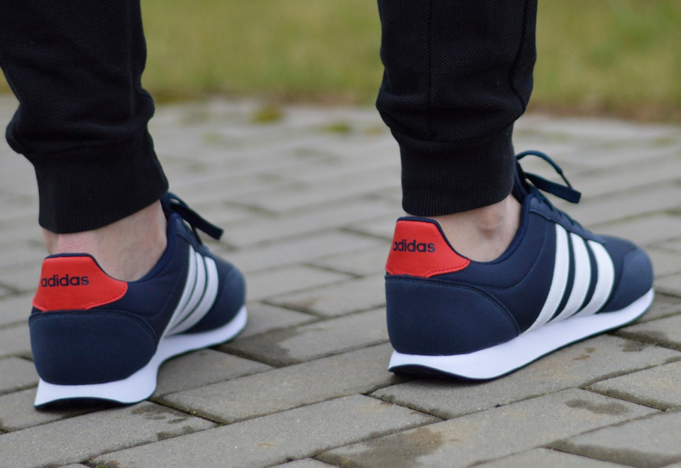Adidas V Racer 2.0 CG5706 Adidas V Racer 2.0 CG5706