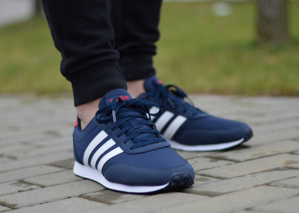 Adidas V Racer 2.0 CG5706 Adidas V Racer 2.0 CG5706