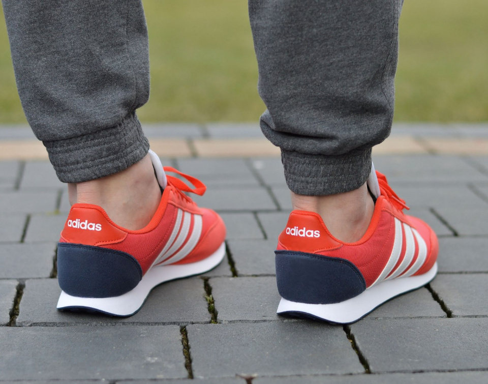 Adidas V Racer 2.0 DB0430 Adidas V Racer 2.0 DB0430