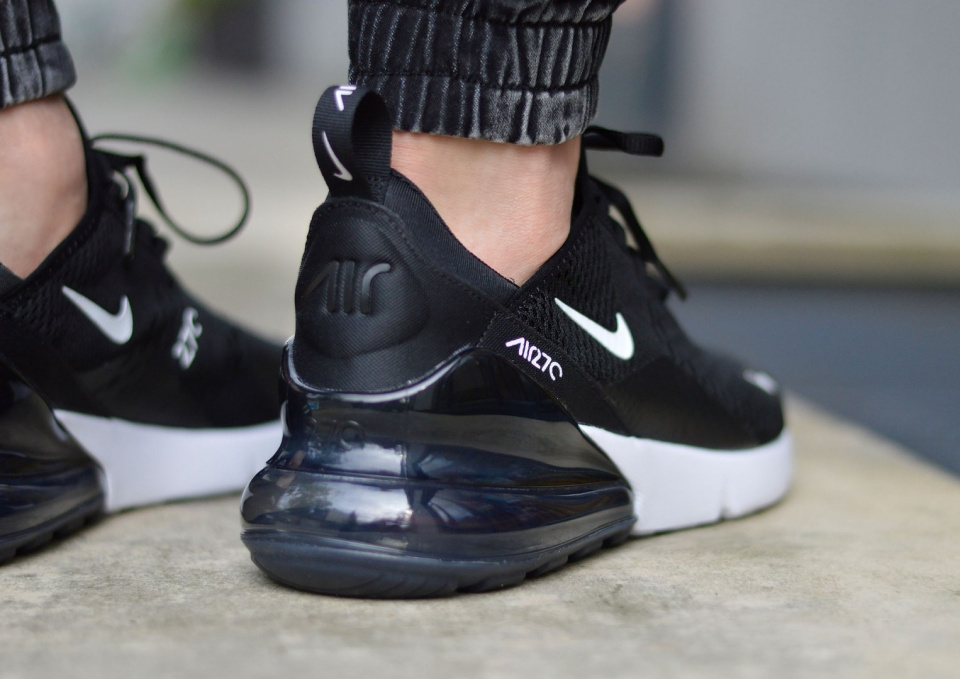 Nike Air Max 270 AH8050-002 Nike Air Max 270 AH8050-002