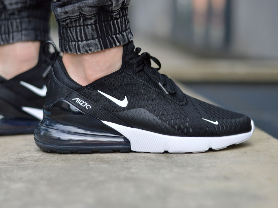 Nike Air Max 270 AH8050-002 Nike Air Max 270 AH8050-002