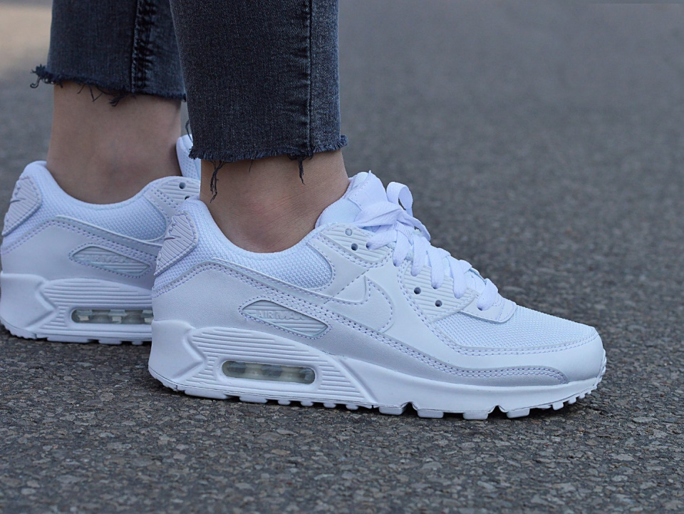 Nike Air Max 90 CQ2560-100 Nike Air Max 90 CQ2560-100