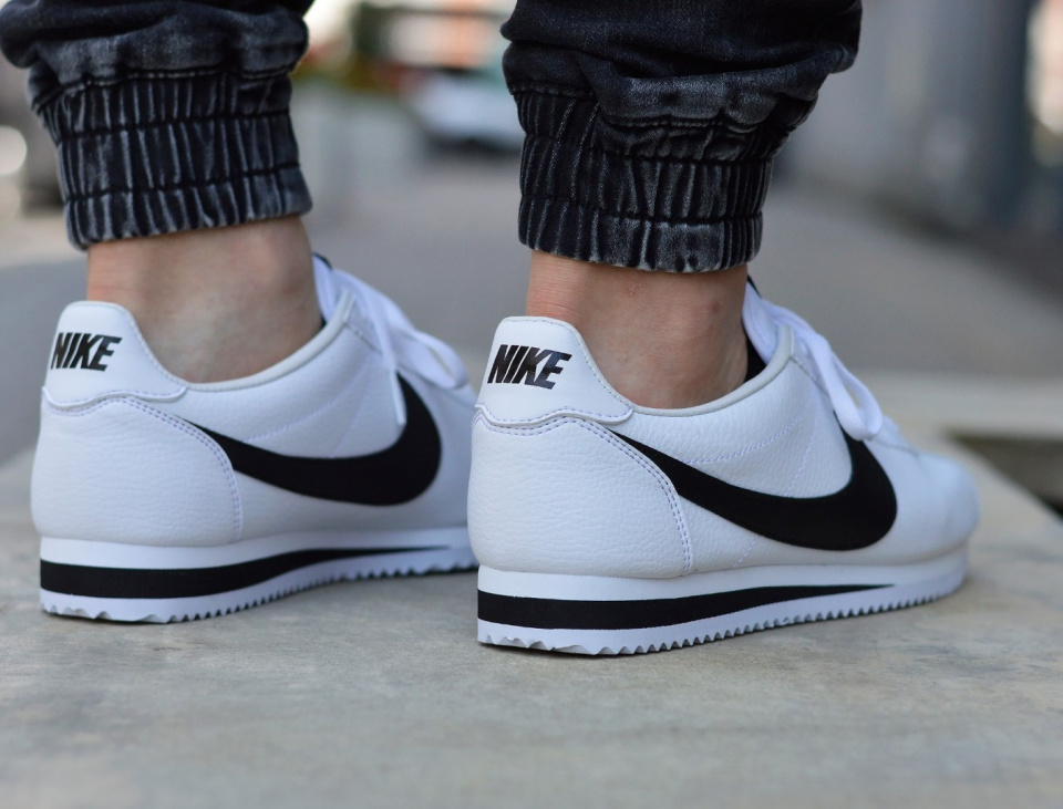 Nike Classic Cortez Leather 749571-100 Nike Classic Cortez Leather 749571-100