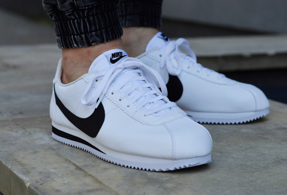 Nike Classic Cortez Leather 749571-100 Nike Classic Cortez Leather 749571-100