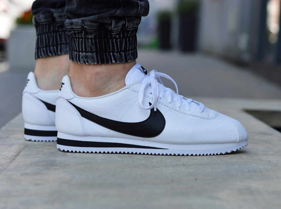 Nike Classic Cortez Leather 749571-100 Nike Classic Cortez Leather 749571-100