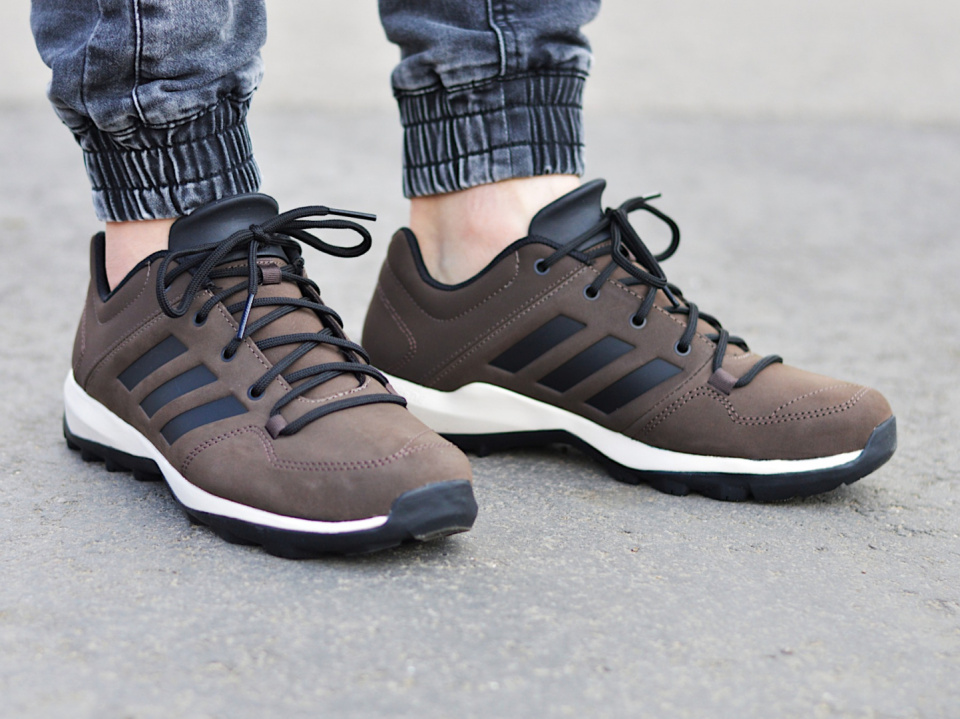 Adidas Daroga Plus Lea B27270 Adidas Daroga Plus Lea B27270
