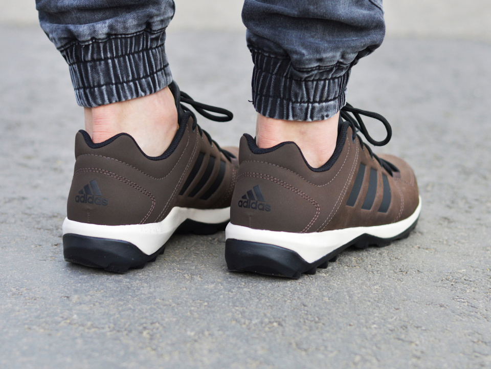 Adidas Daroga Plus Lea B27270 Adidas Daroga Plus Lea B27270