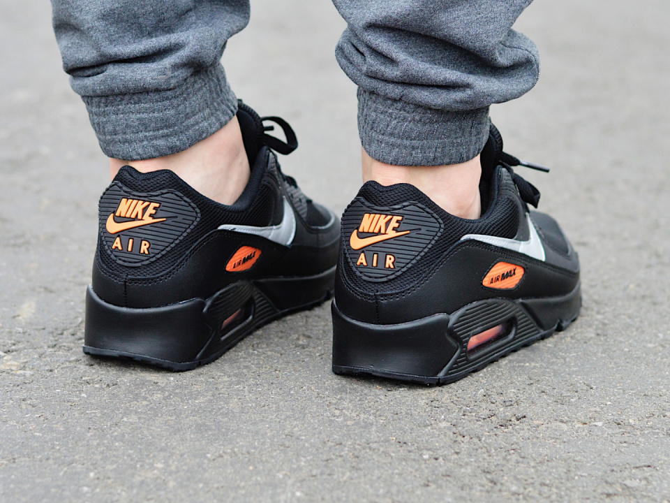 Nike Air Max 90 DJ6881-001 Nike Air Max 90 DJ6881-001