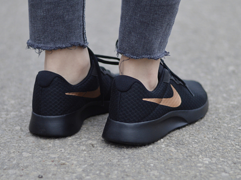 Nike Tanjun 812655-005 Nike Tanjun 812655-005