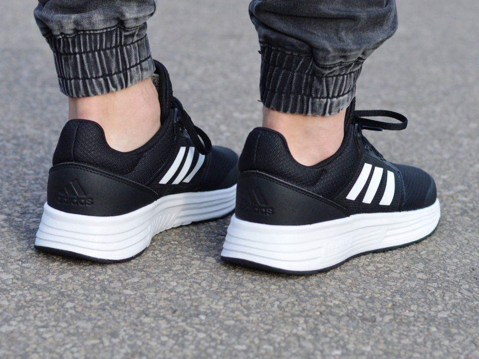 Adidas Galaxy 5 FW5717 Adidas Galaxy 5 FW5717