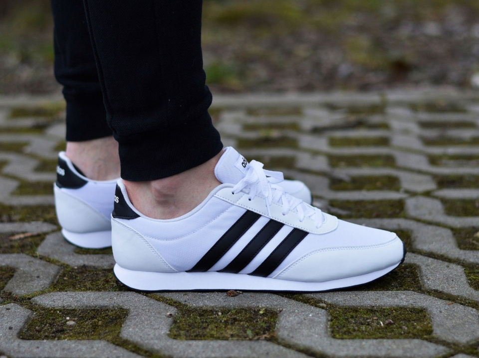 Adidas V Racer 2.0 CG5707 Adidas V Racer 2.0 CG5707
